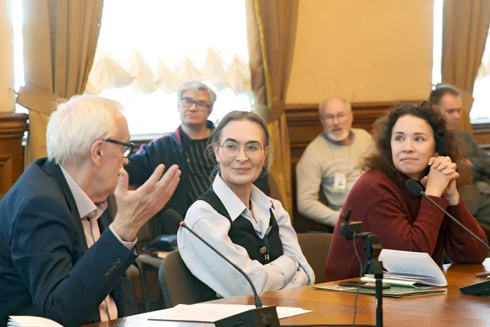 Оружейный семинар. Заседание в Зале Совета Государственного Эрмитажа.