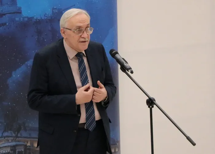 На выставке художника А.Богачева в Санкт-Петербурге
